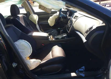 2018 Nissan Altima 2.5 Sr z USA, uszkodzony, nr VIN 1N4AL3AP1JC107430